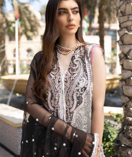 Sobia Nazir Luxury Lawn '22 D#13a