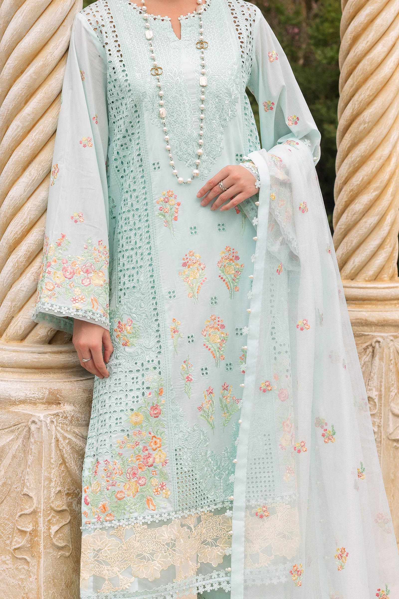 Muscari Luxury Emb Lawn`26 MLEC#08