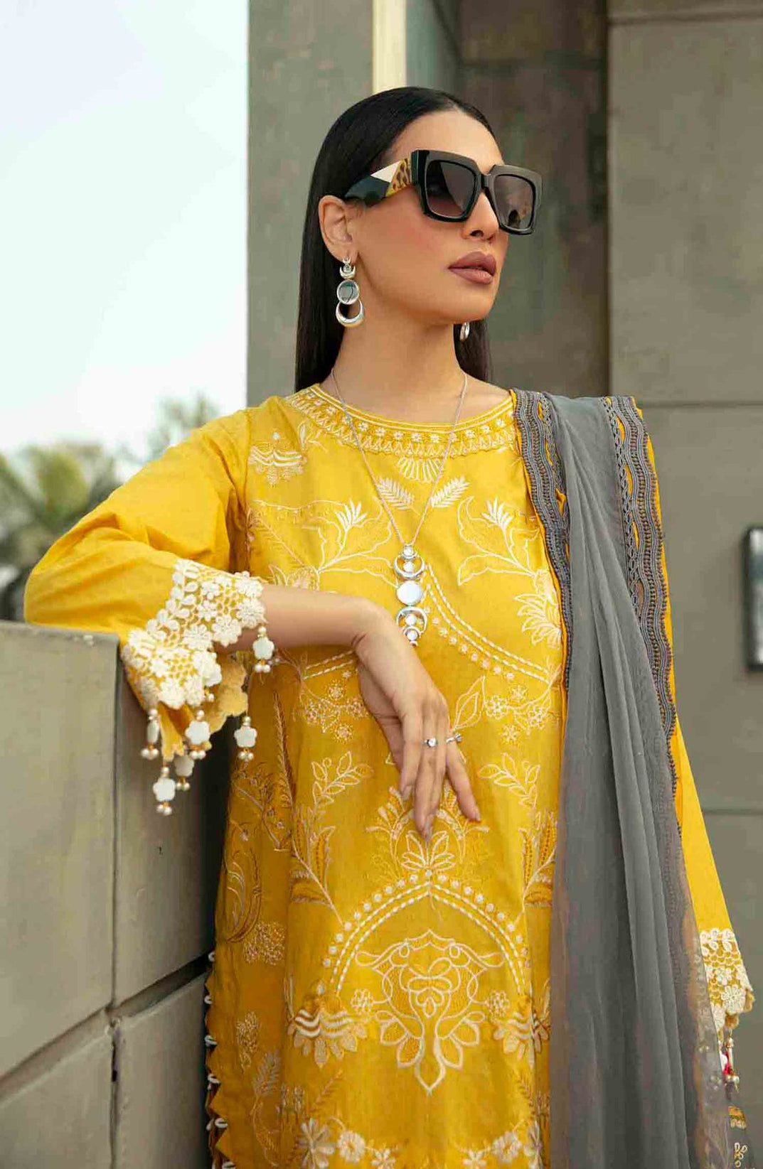 Raaya Carnation L/Lawn`22 D#08