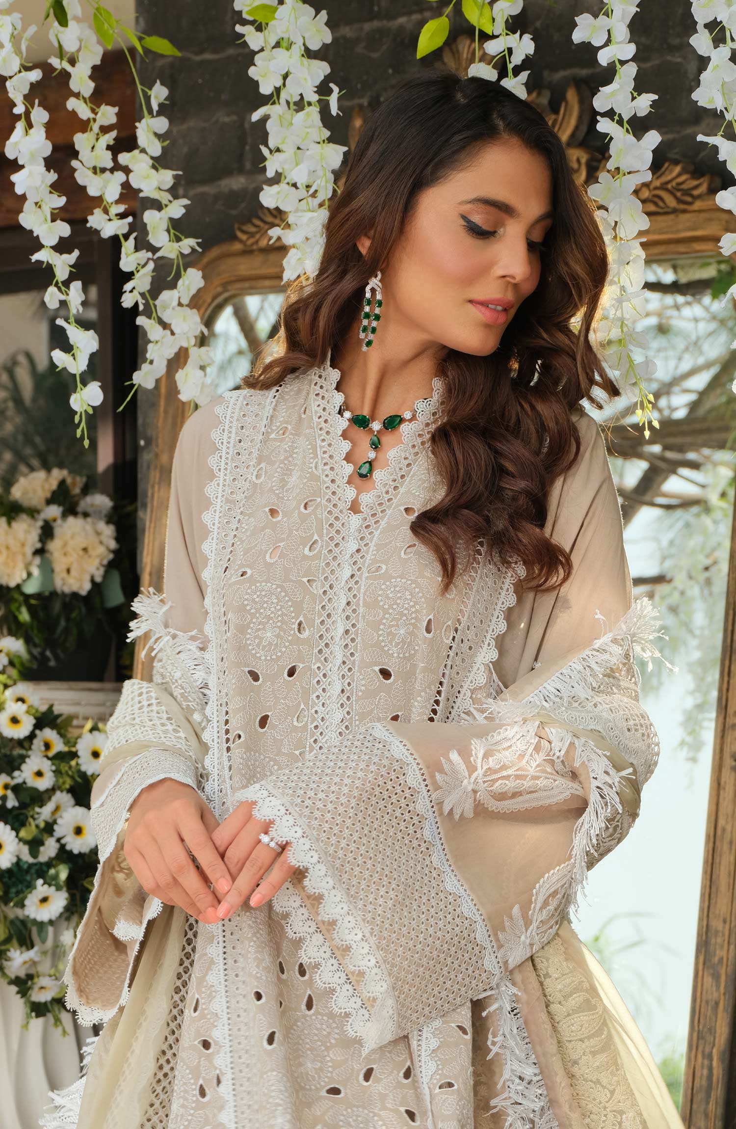 Maryum &amp; Maria Premium Lawn'22 D#32