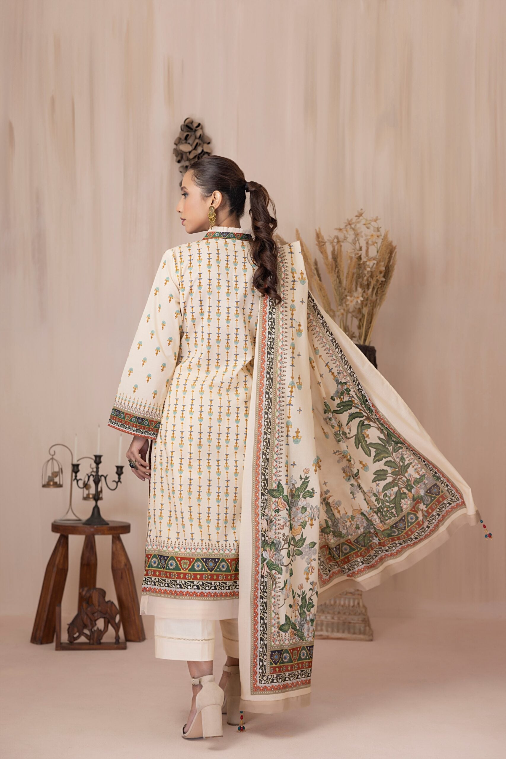 Salina Print Lawn`23 (Vol-3) D#14
