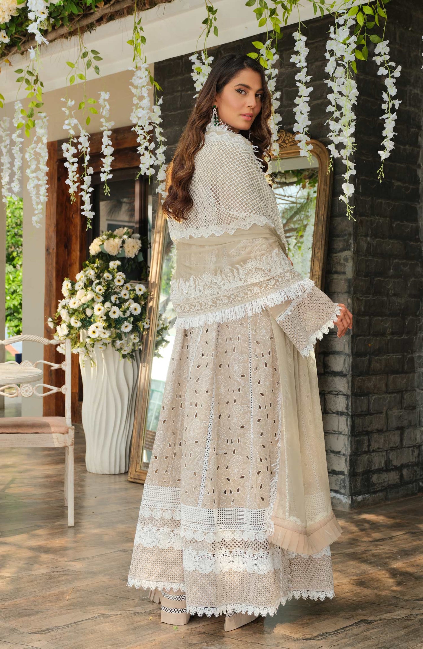 Maryum &amp; Maria Premium Lawn'22 D#32