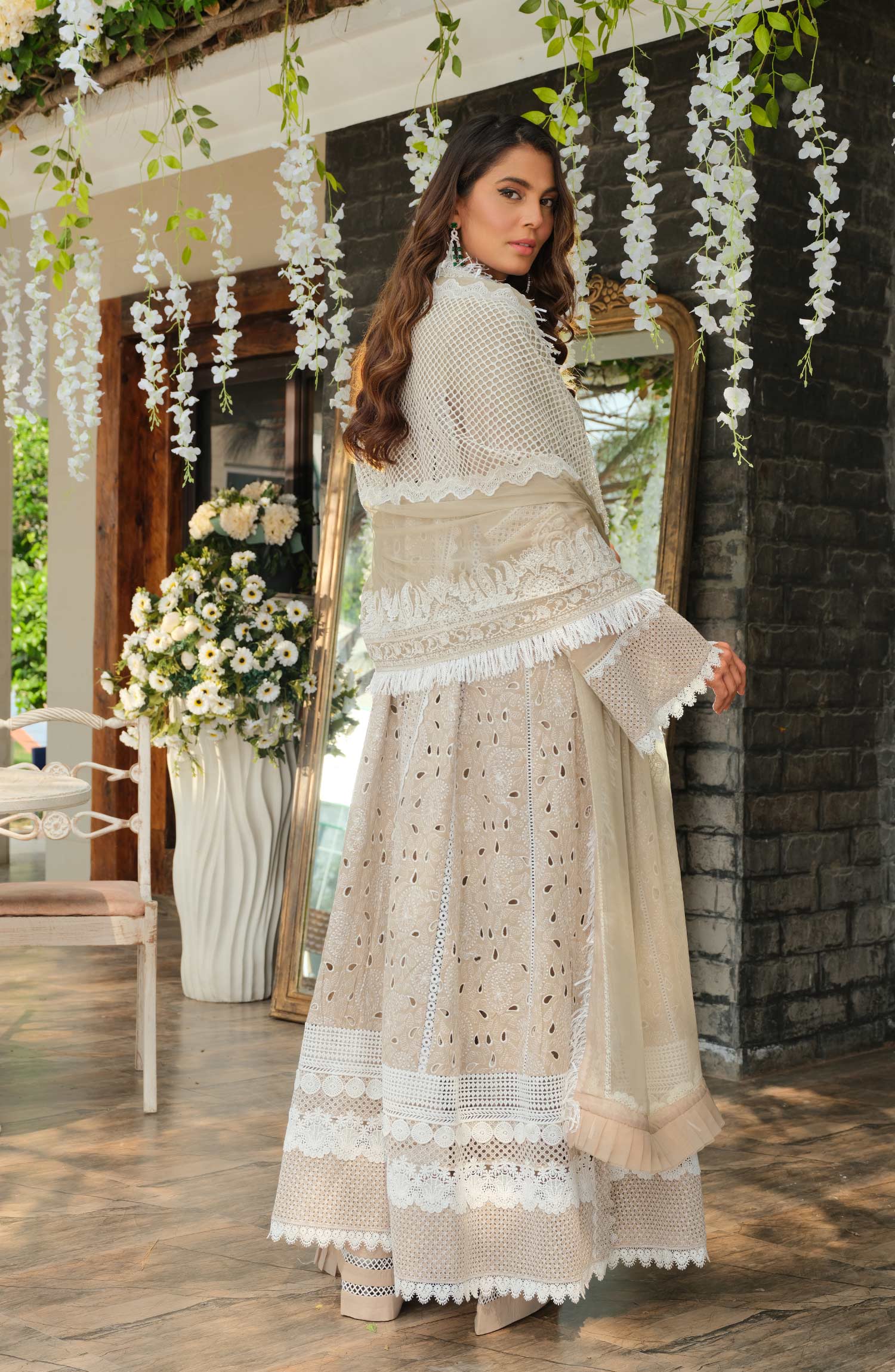 Maryum &amp; Maria Premium Lawn'22 D#32