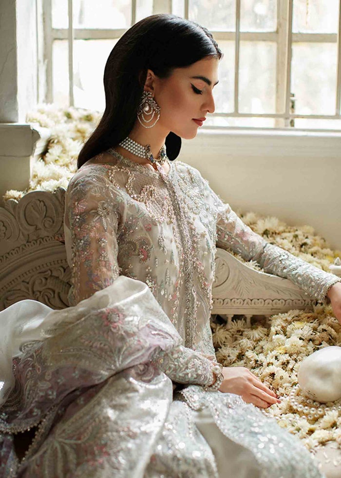 Suffuse Freeshia Festive Collection'22 OPAL