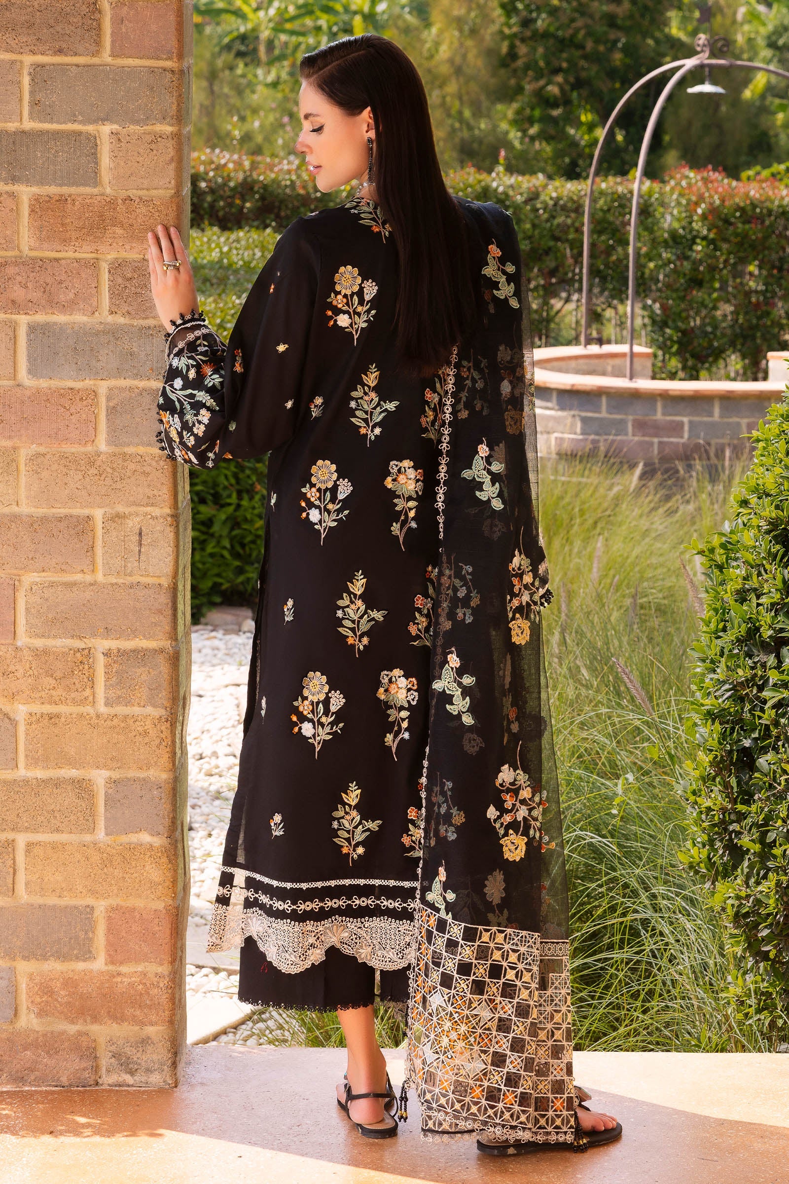 Muscari Luxury Emb Lawn`26 MLEC#01