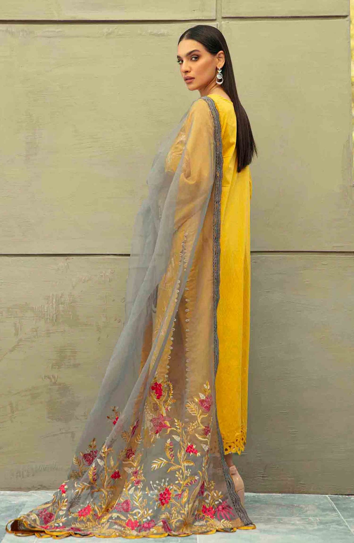 Raaya Carnation L/Lawn`22 D#08