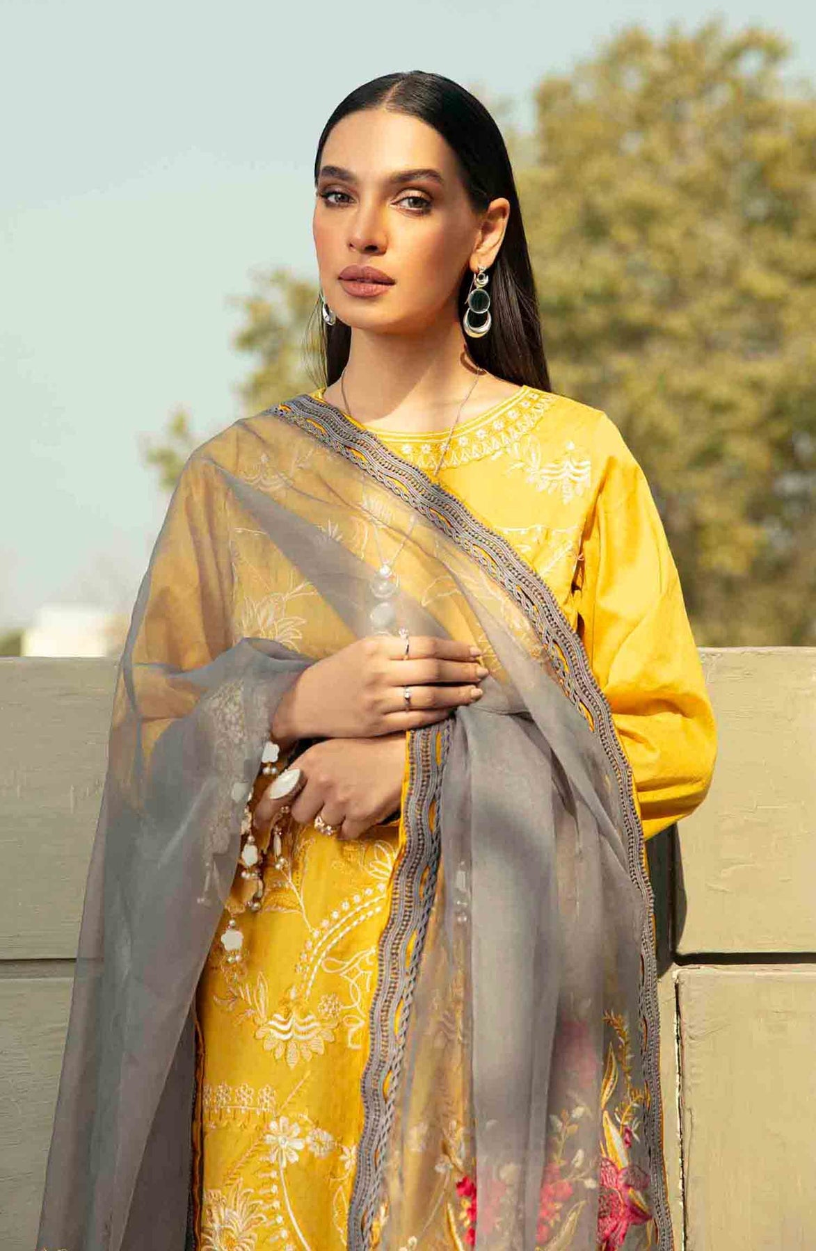 Raaya Carnation L/Lawn`22 D#08