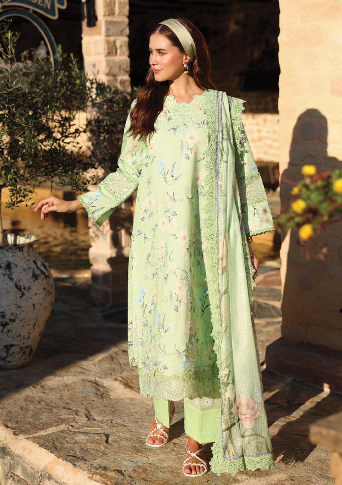 Naqsh Ayleen Lawn`26 RONAQ