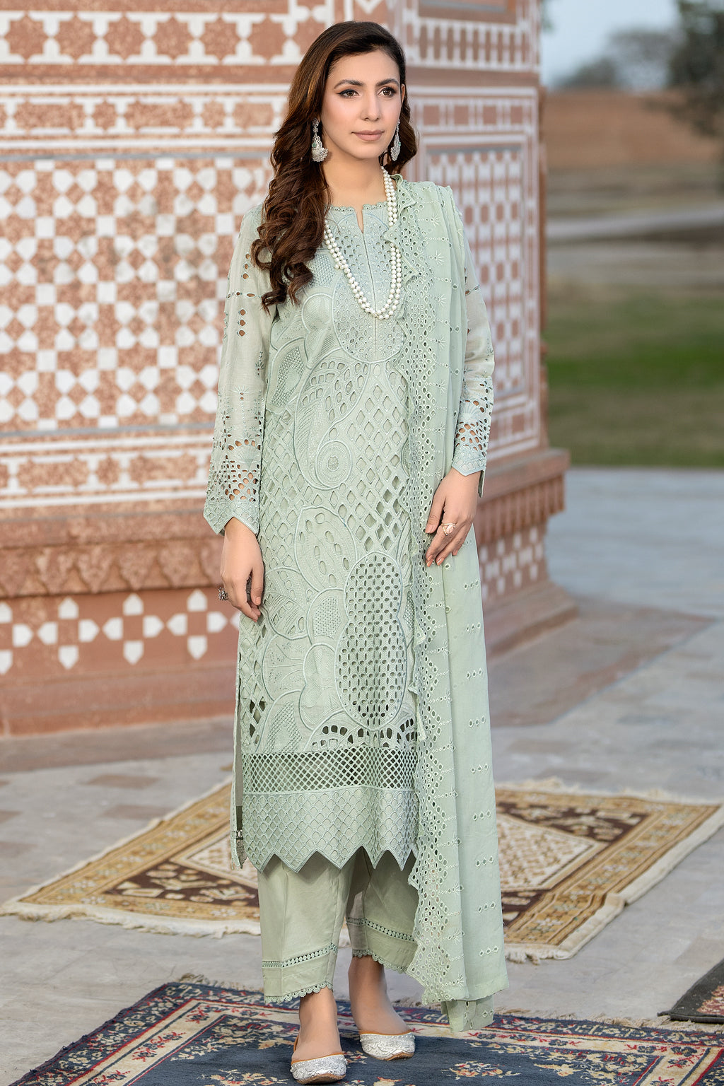 Johra Rozeria C/Kari Lawn`24 JH#156