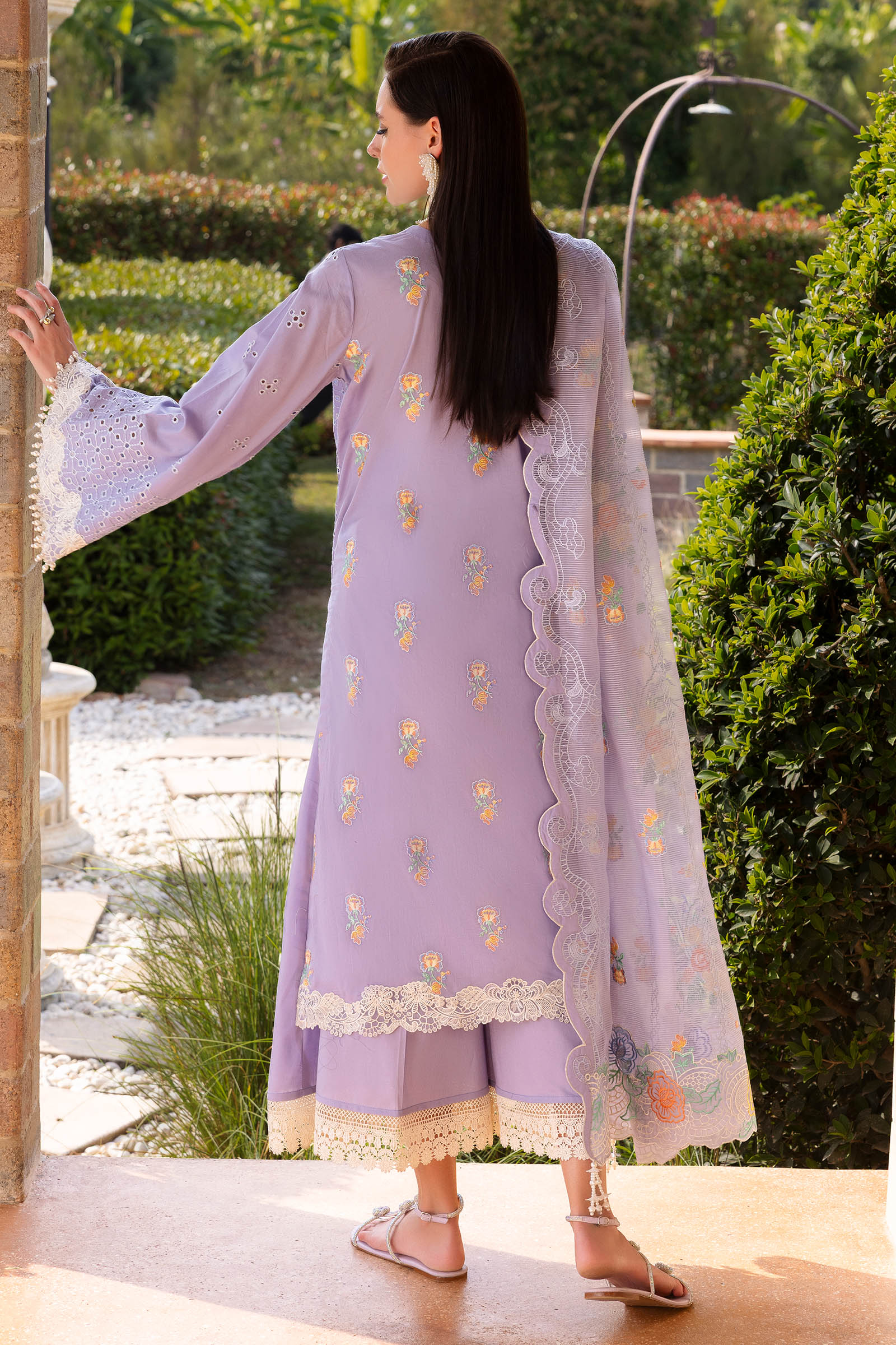 Muscari Luxury Emb Lawn`26 MLEC#02