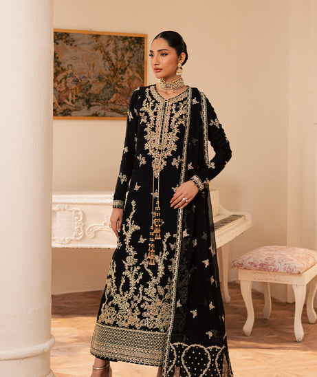 Emaan Adeel Suave Luxury Formals`25 (SVARA)