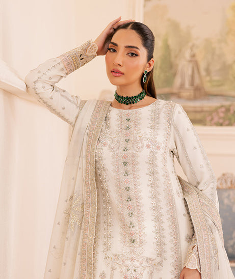 Emaan Adeel Suave Luxury Formals`25 (EZELLE)