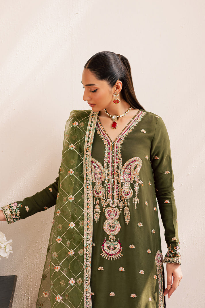 Emaan Adeel Suave Luxury Formals`25 (ORAYA)