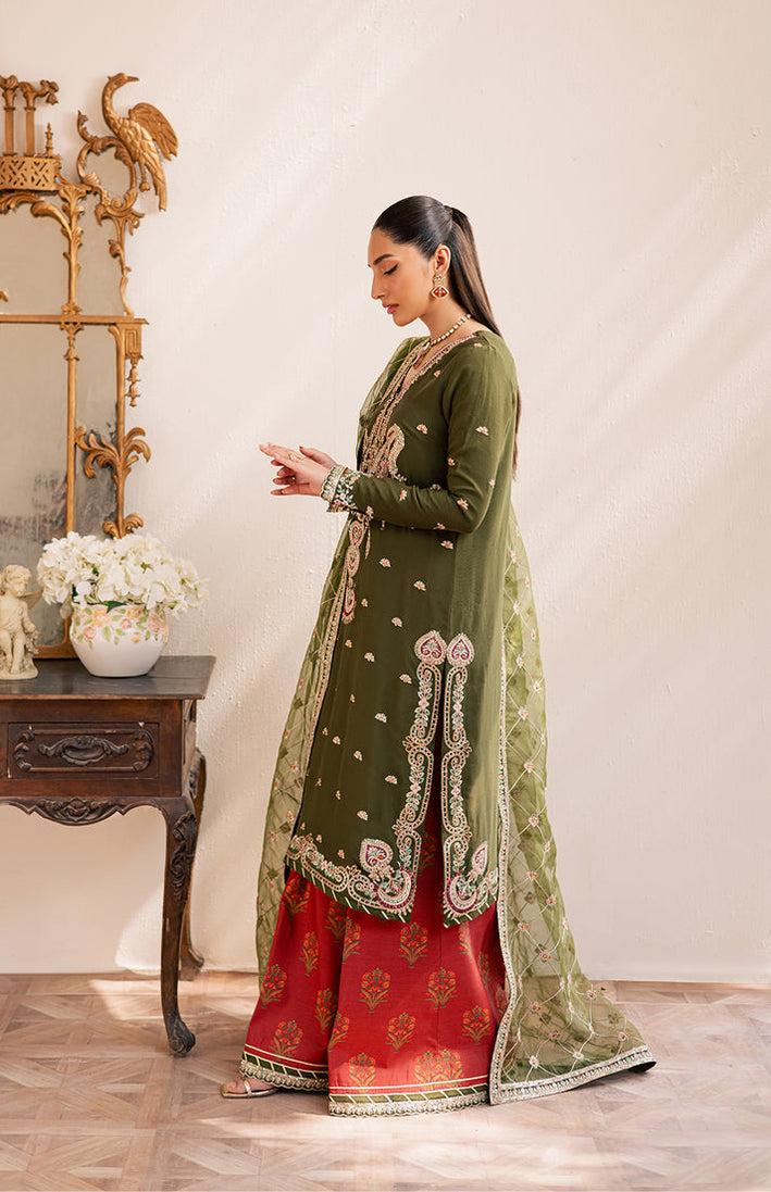 Emaan Adeel Suave Luxury Formals`25 (ORAYA)