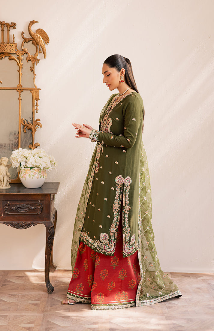 Emaan Adeel Suave Luxury Formals`25 (ORAYA)