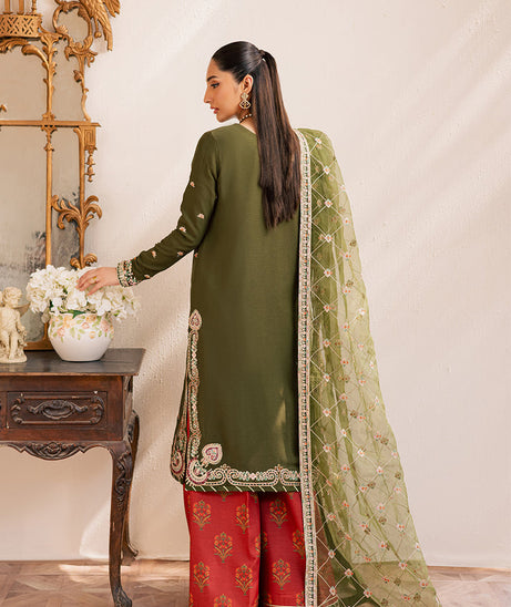 Emaan Adeel Suave Luxury Formals`25 (ORAYA)