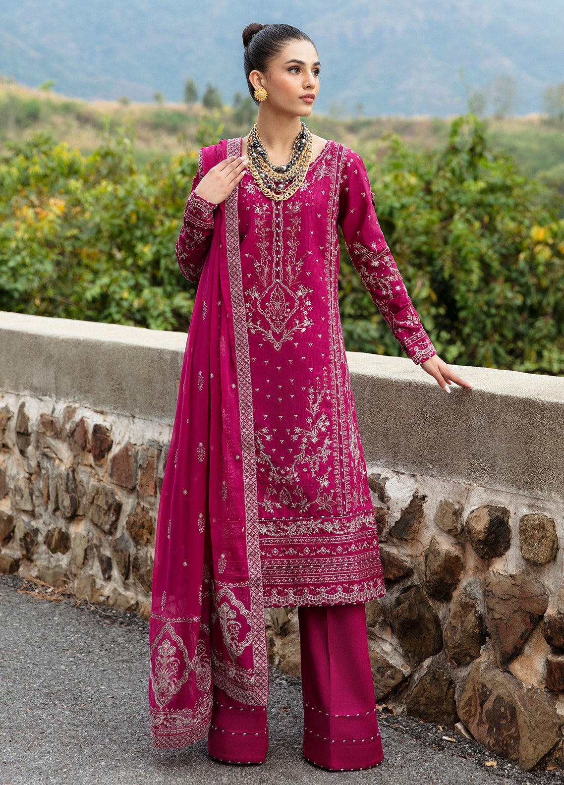 Gulaal Luxury Lawn`24 D#2