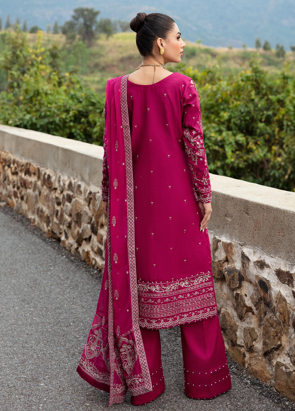 Gulaal Luxury Lawn`24 D#2
