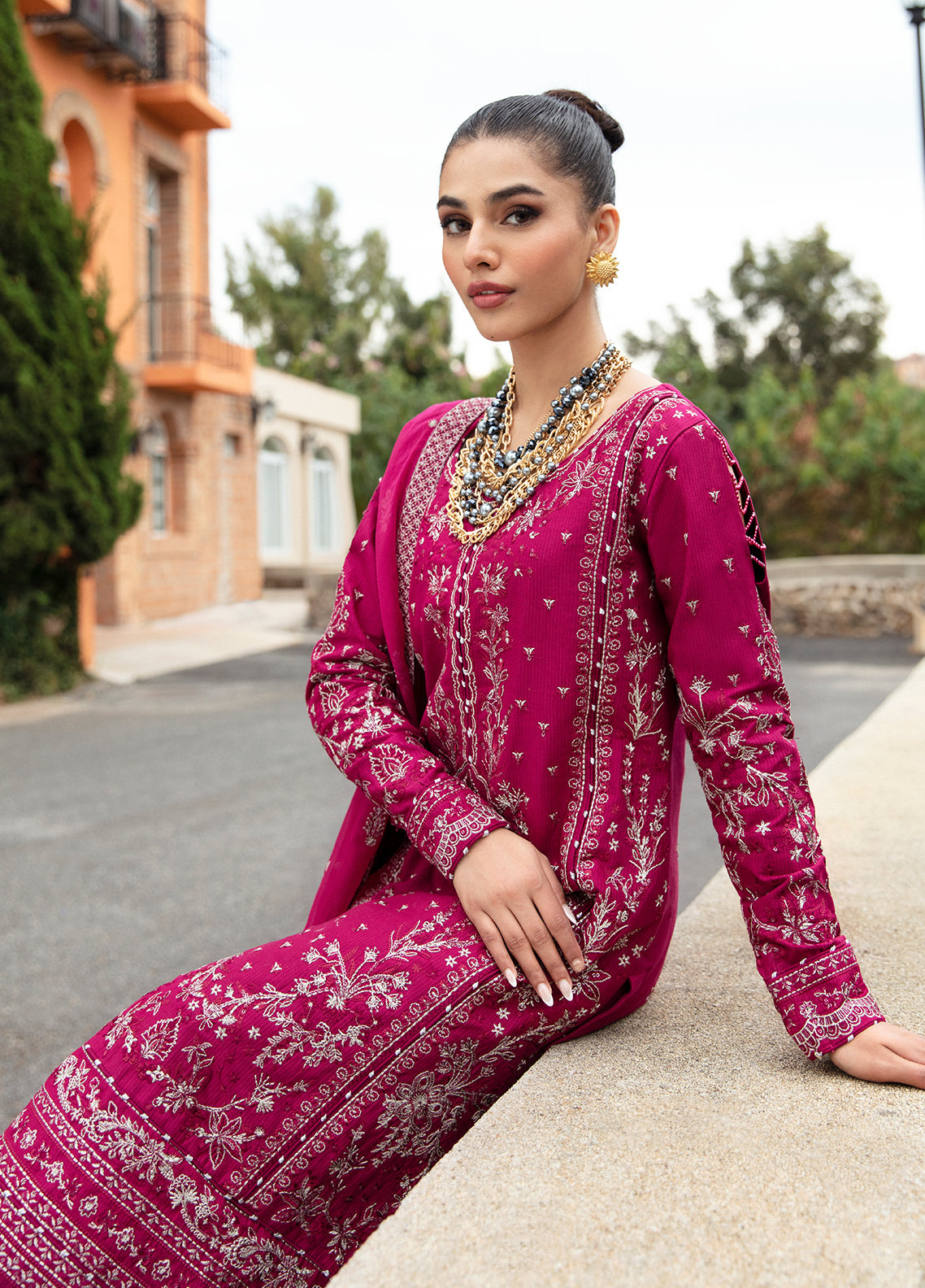 Gulaal Luxury Lawn`24 D#2
