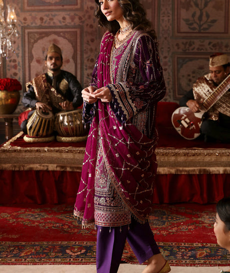 Emaan Adeel Chiffon`24 GH#01