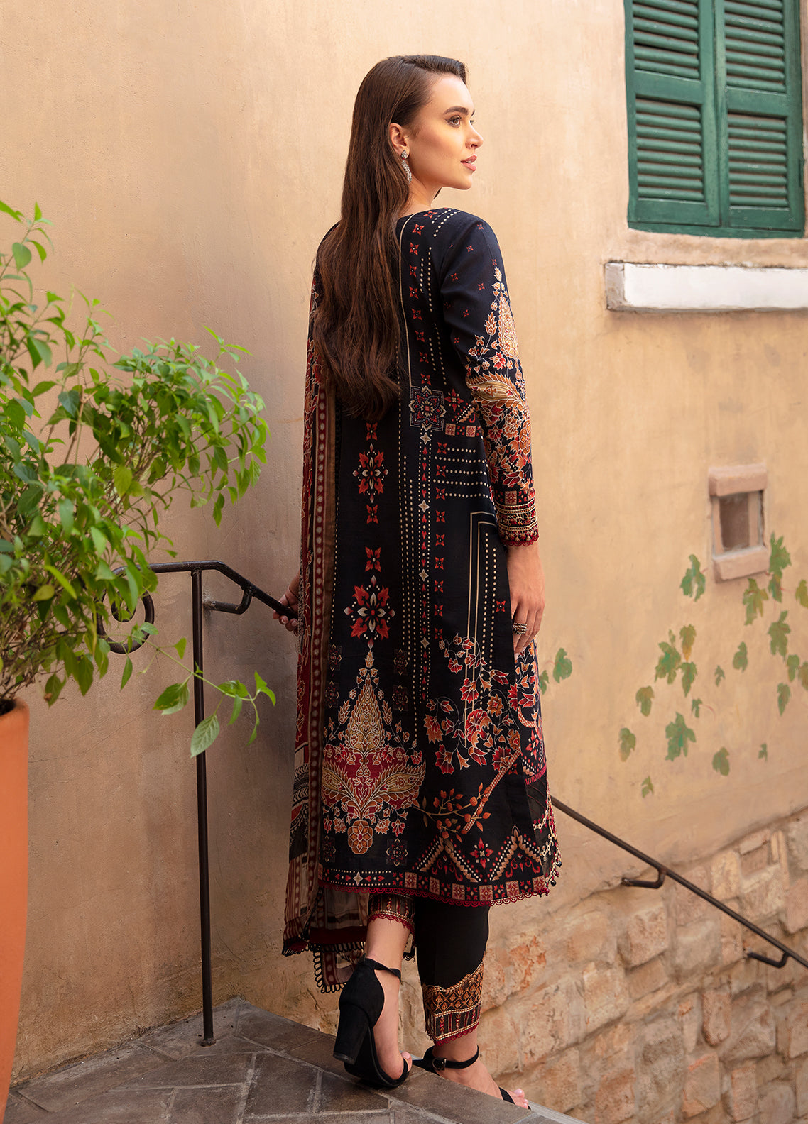 Gulaal Springtime Ballet Lawn`24 D#10