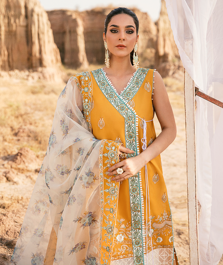 Pariwash By Maria Osama Khan`22 D#9 QAMAR