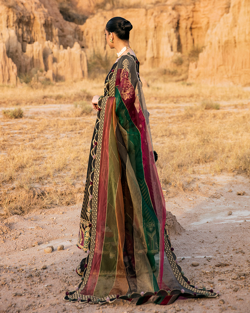 Pariwash By Maria Osama Khan`22 D#06 NAUBAHAR