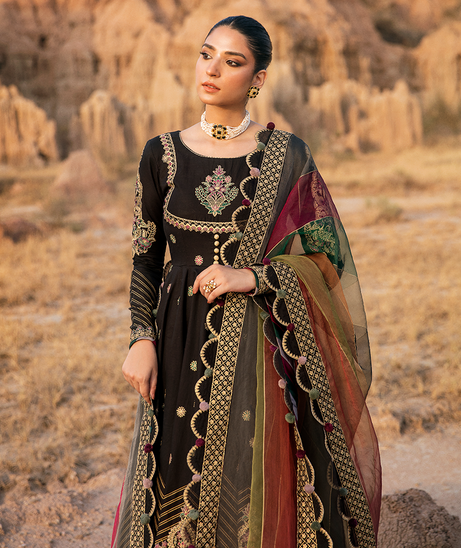 Pariwash By Maria Osama Khan`22 D#06 NAUBAHAR