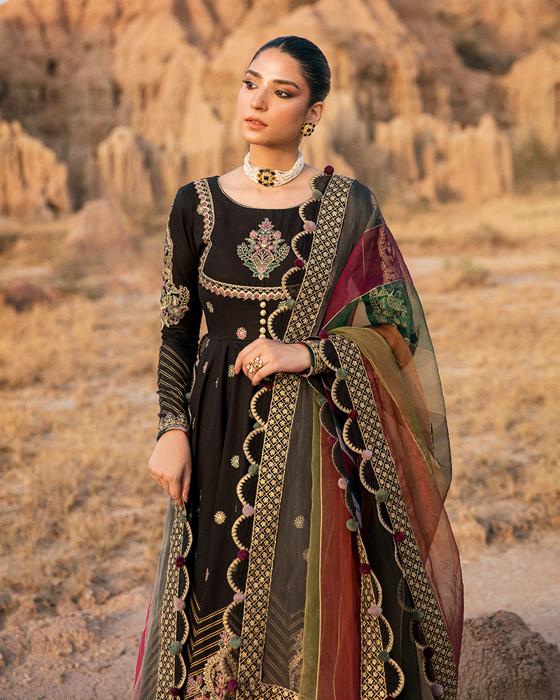 Pariwash By Maria Osama Khan`22 D#06 NAUBAHAR