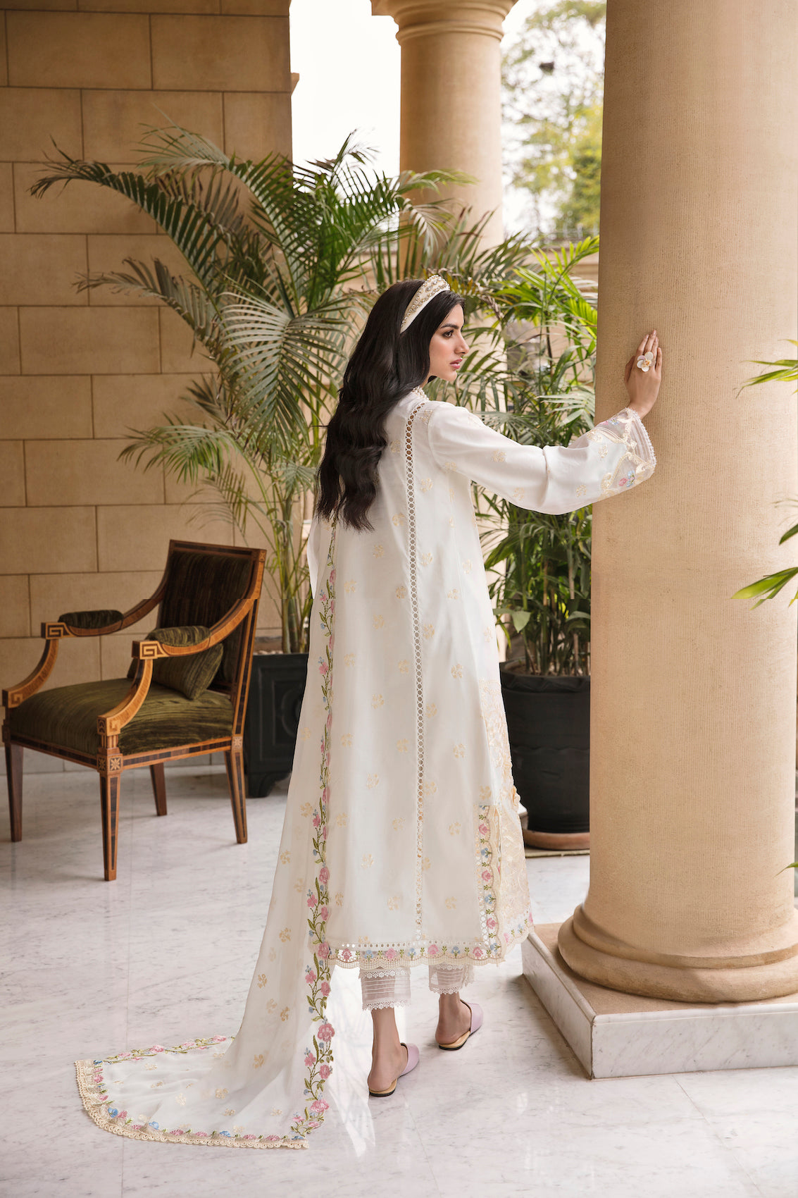 Sable Vogue Luxury Lawn`23 D#12 (Dahlia)
