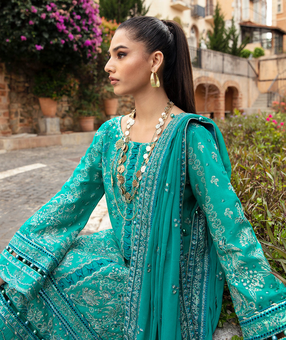 Gulaal Luxury Lawn`24 D#8