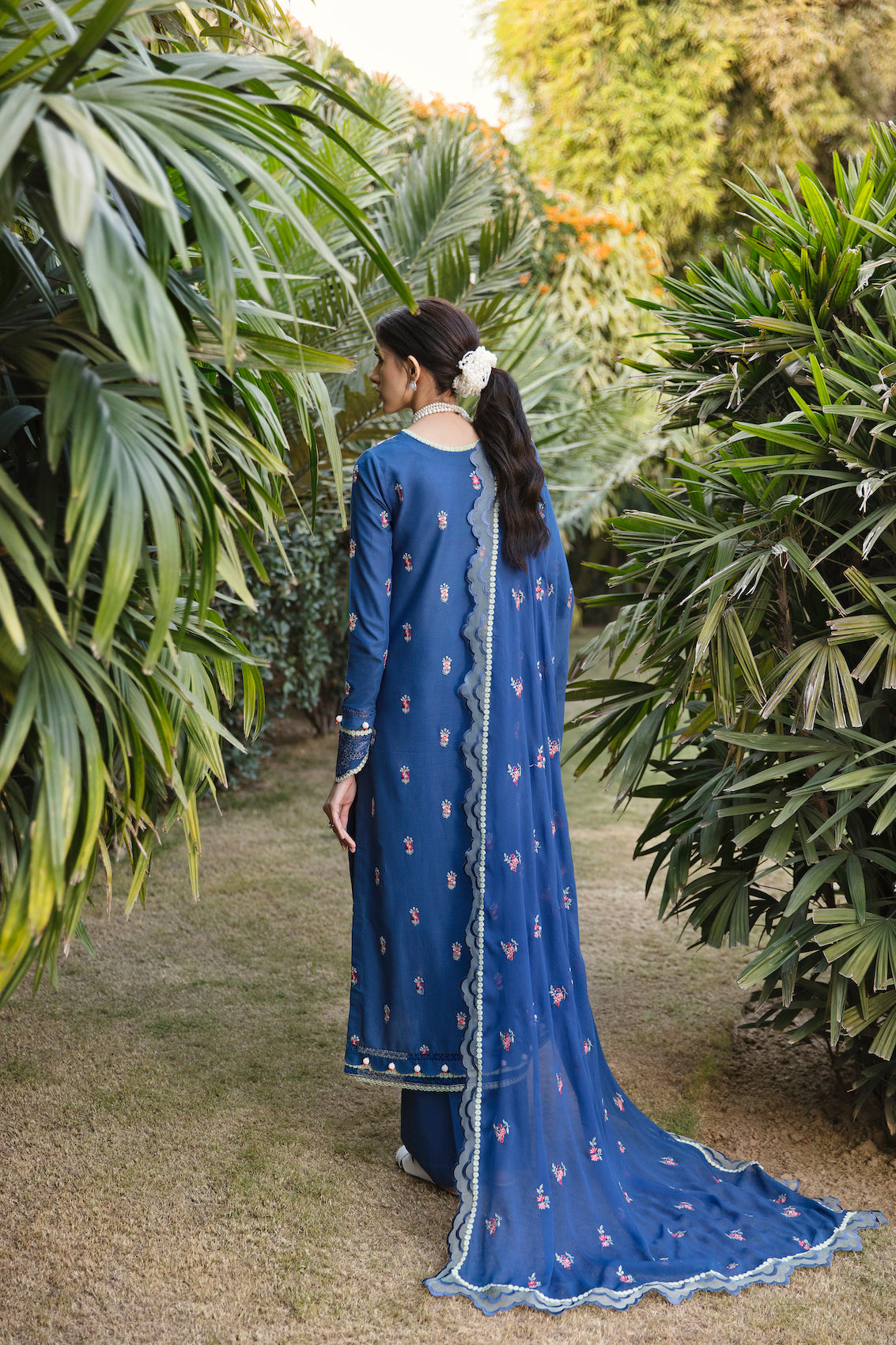 Sable Vogue Luxury Lawn`23 D#8 (Eden)