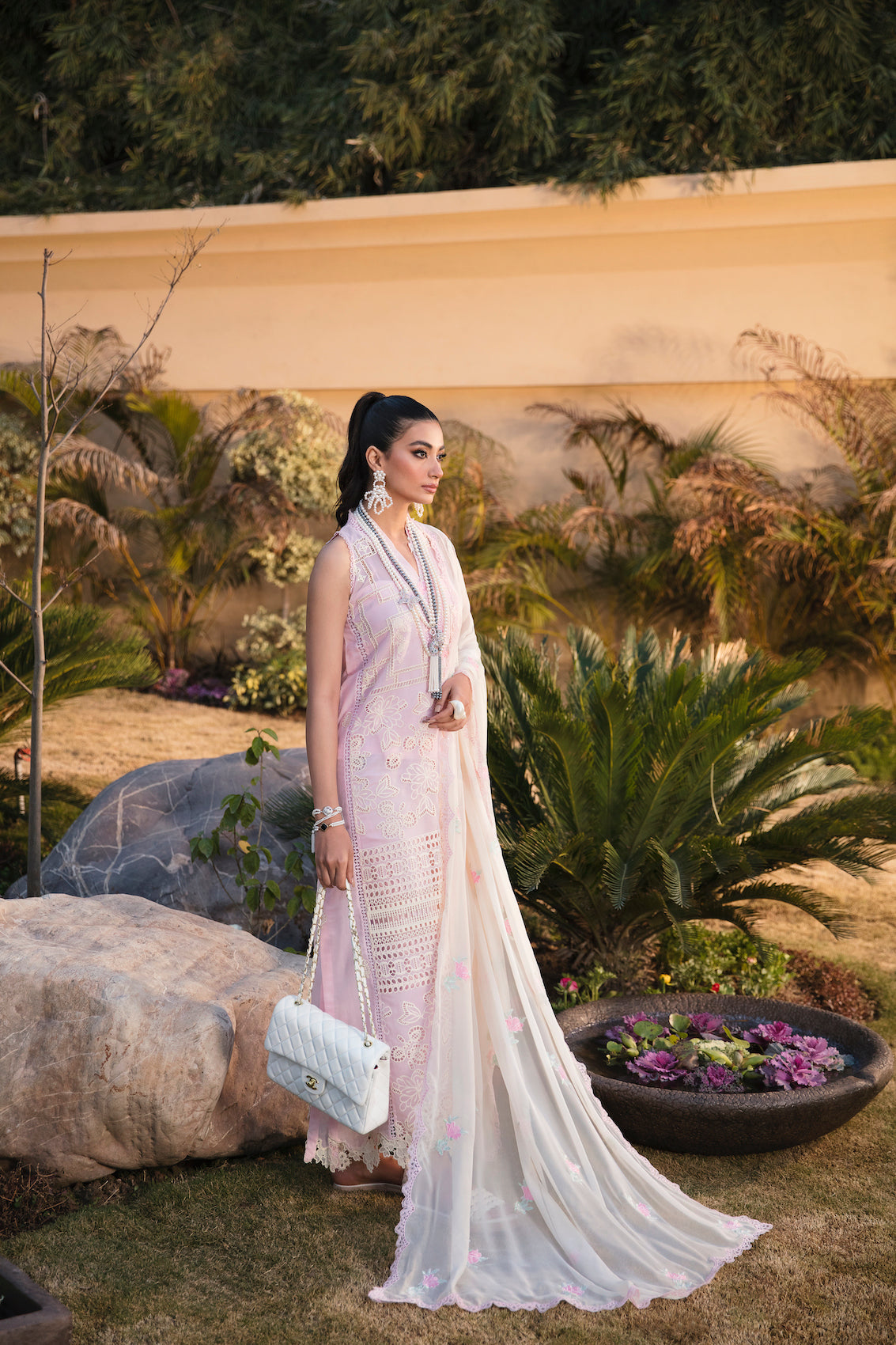Sable Vogue Luxury Lawn`23 D#5 (Sakura)
