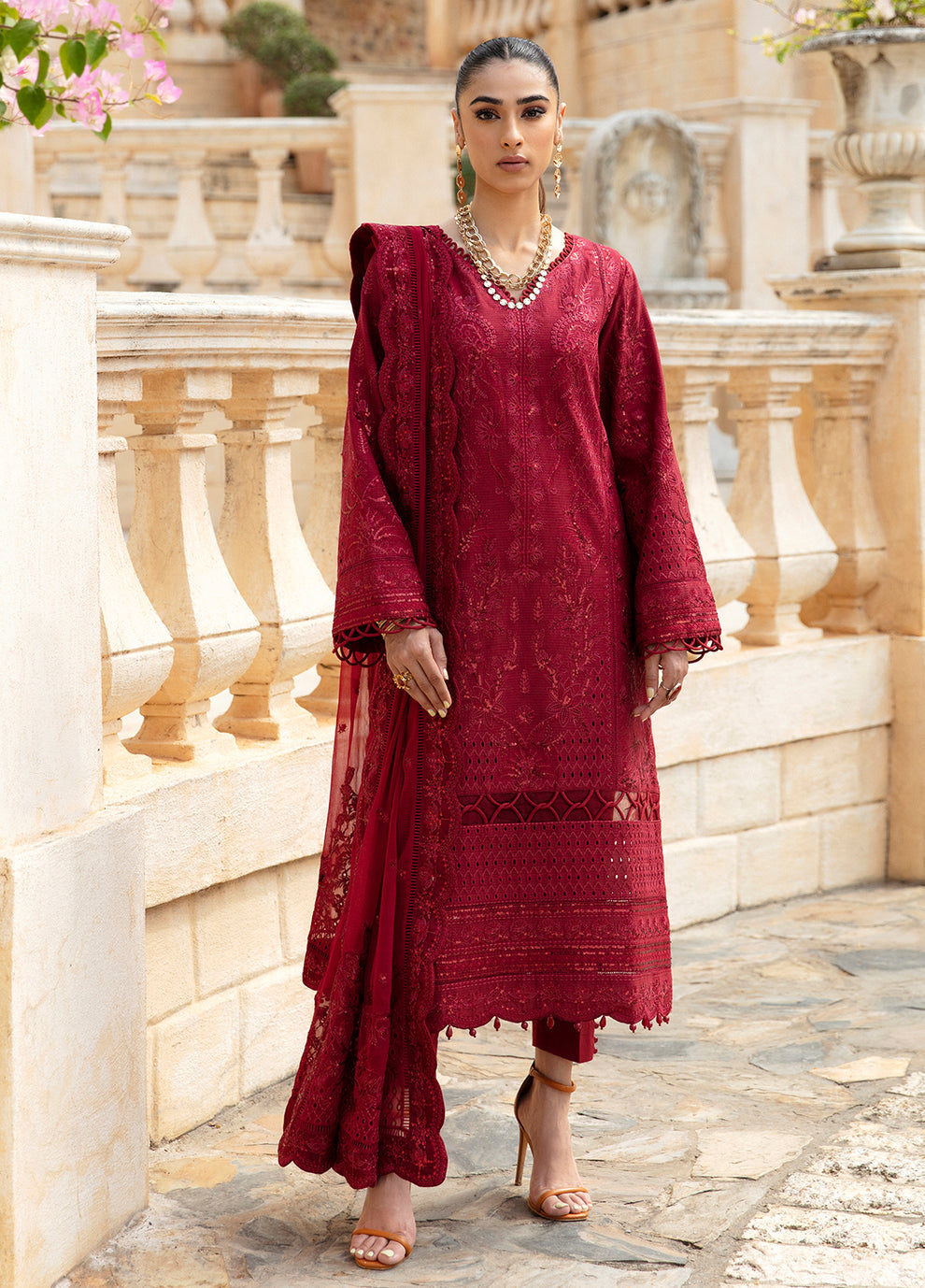 Gulaal Luxury Lawn`24 D#7