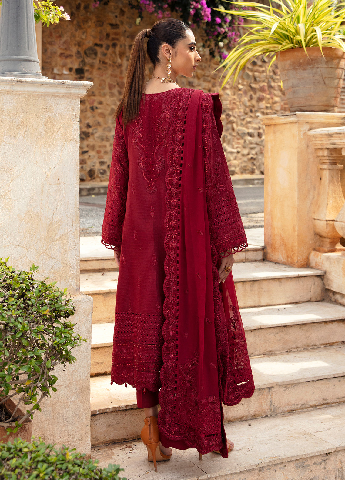 Gulaal Luxury Lawn`24 D#7