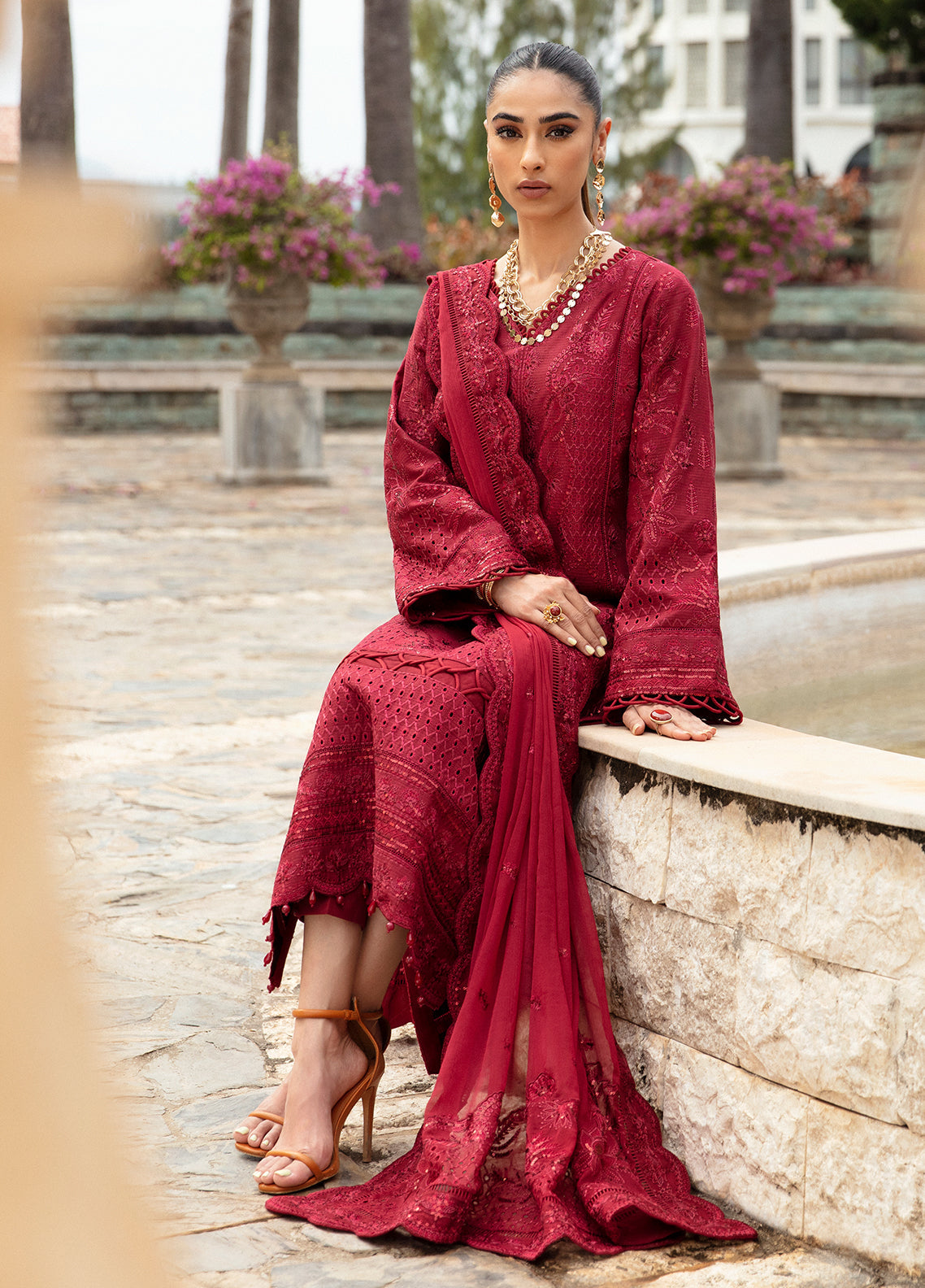 Gulaal Luxury Lawn`24 D#7