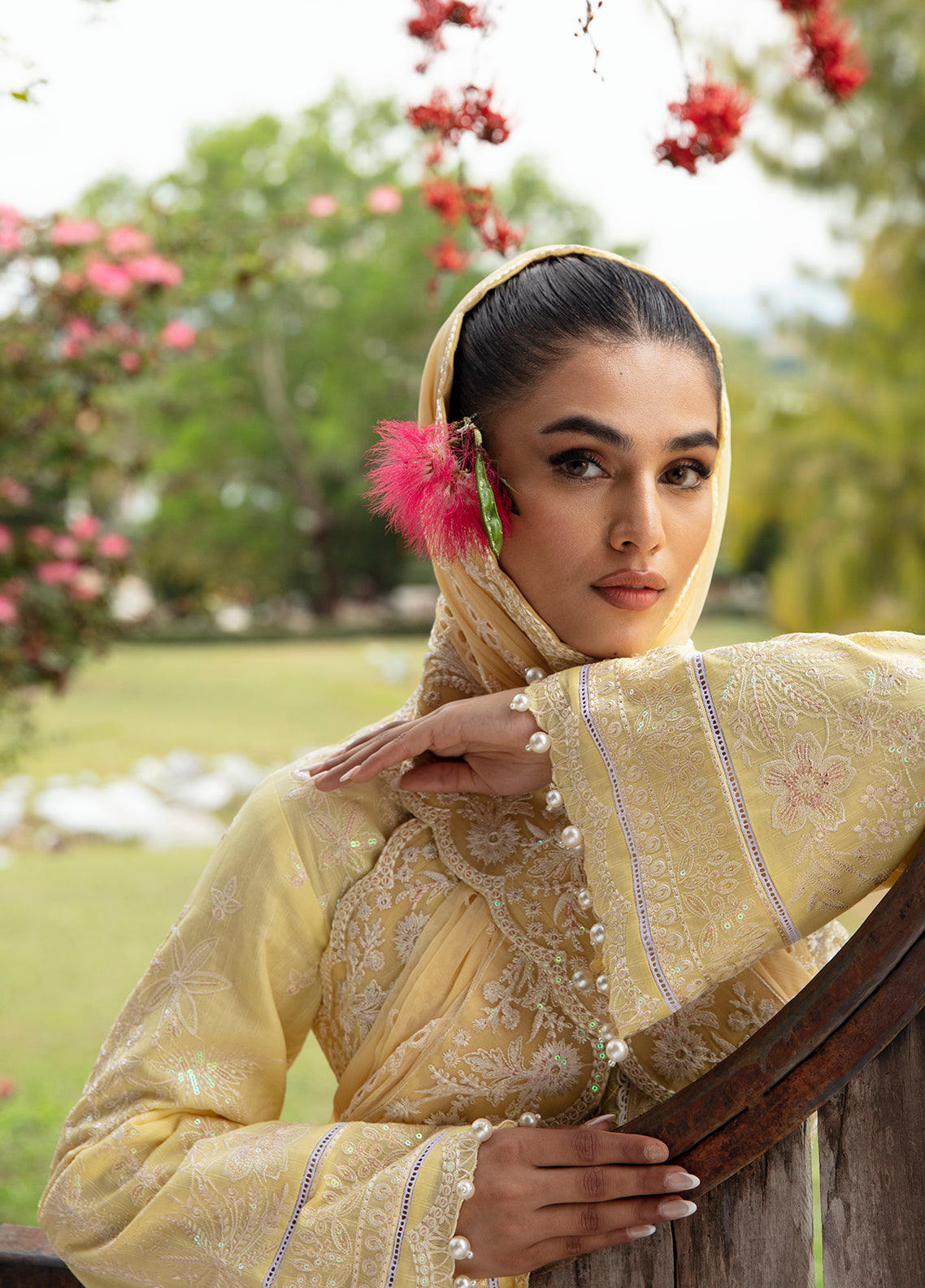 Gulaal Luxury Lawn`24 D#1