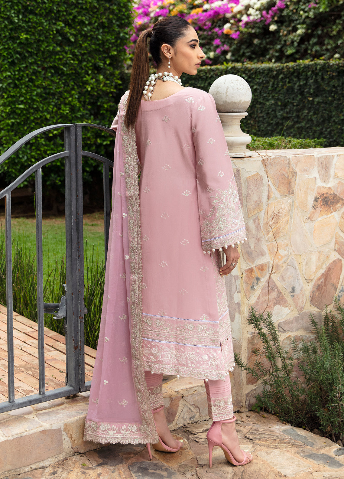 Gulaal Luxury Lawn`24 D#3