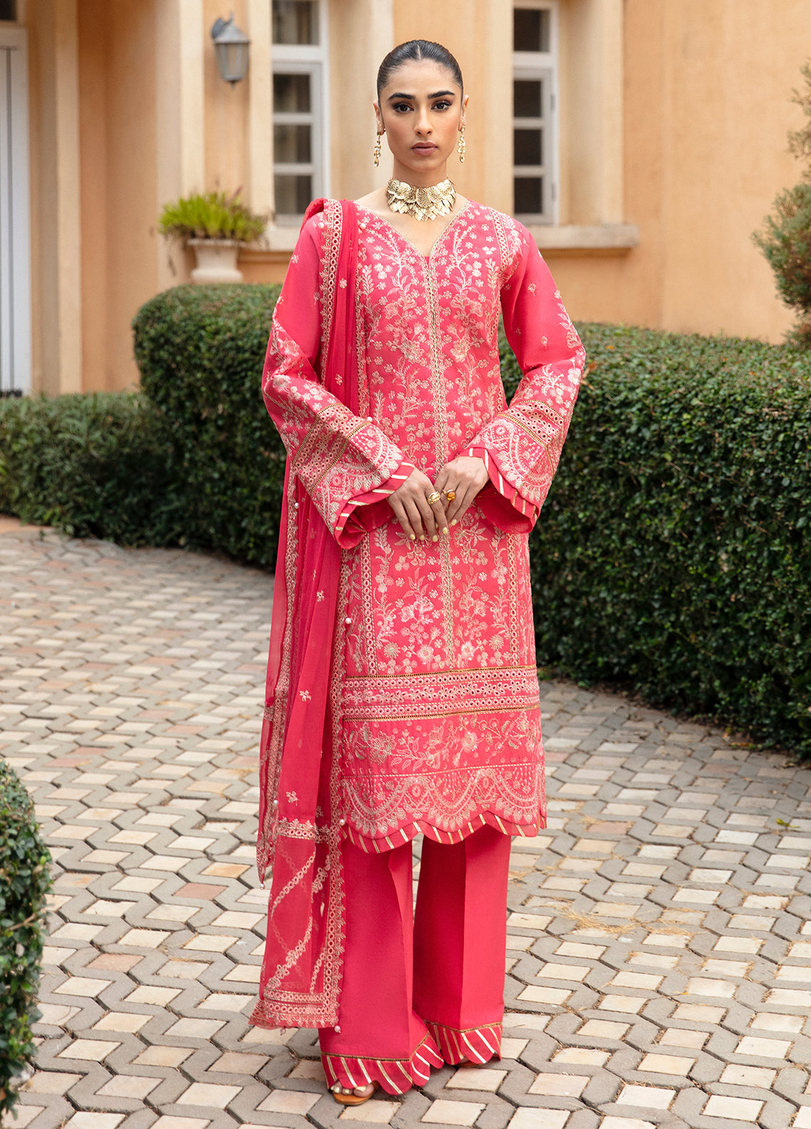 Gulaal Luxury Lawn`24 D#6