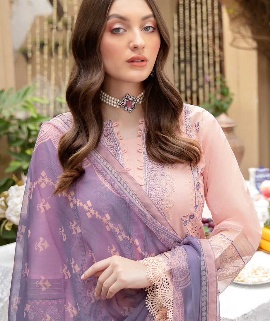 Ramsha Riwayat L/Lawn`22 Vol-4 D#402