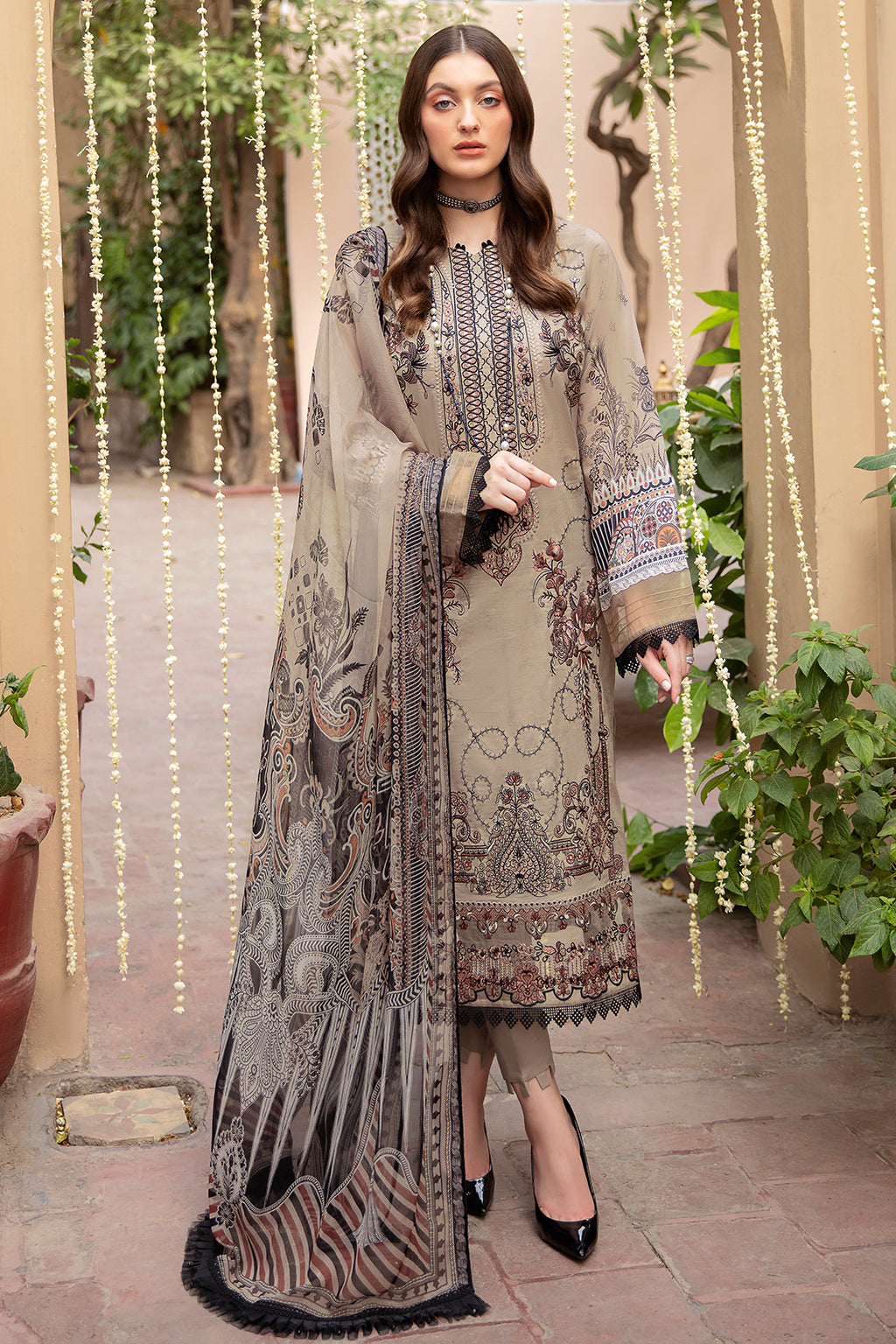 Ramsha Riwayat L/Lawn`22 Vol-4 D#405