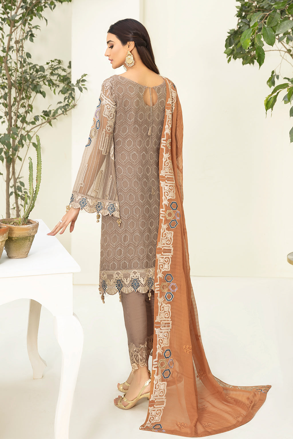 Ramsha Chevron L/Chiffon`22 D#302 (Vol-3)