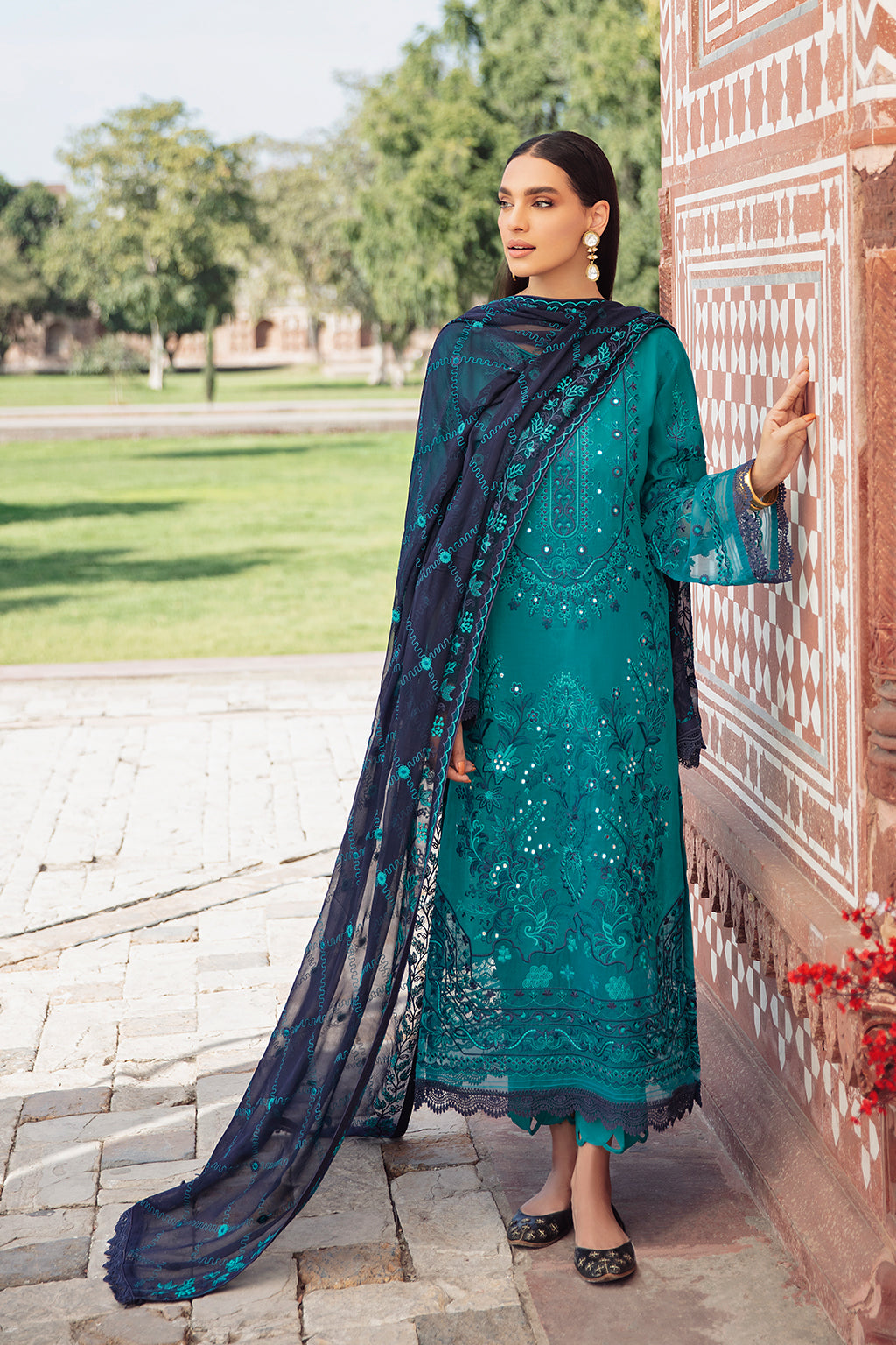 Ramsha Andaaz Luxury Lawn`22 (Vol-2) Z#205