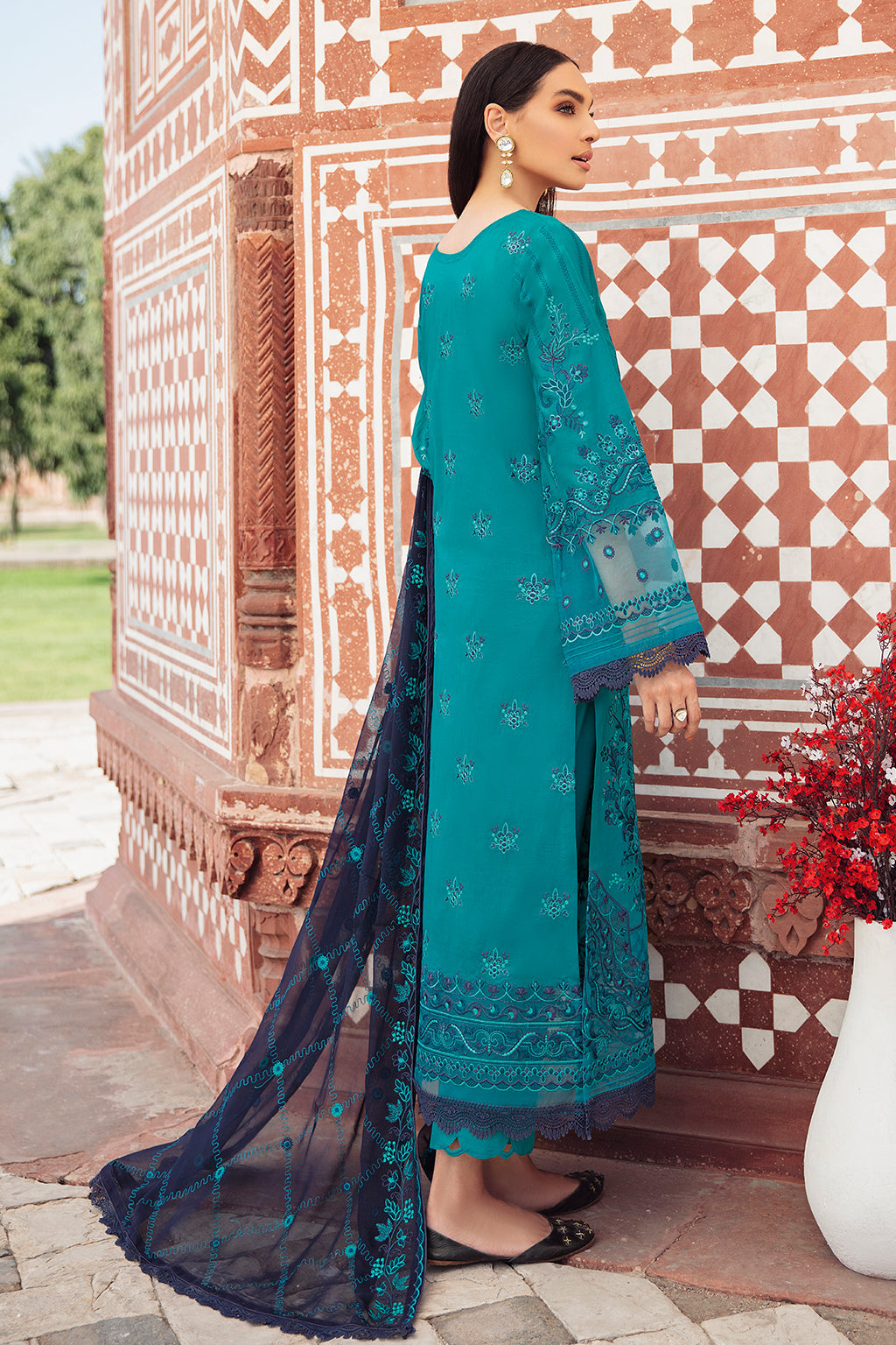 Ramsha Andaaz Luxury Lawn`22 (Vol-2) Z#205
