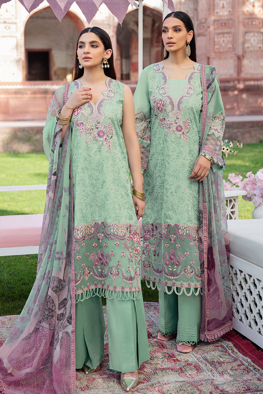 Ramsha Andaaz Luxury Lawn`22 (Vol-2) Z#208