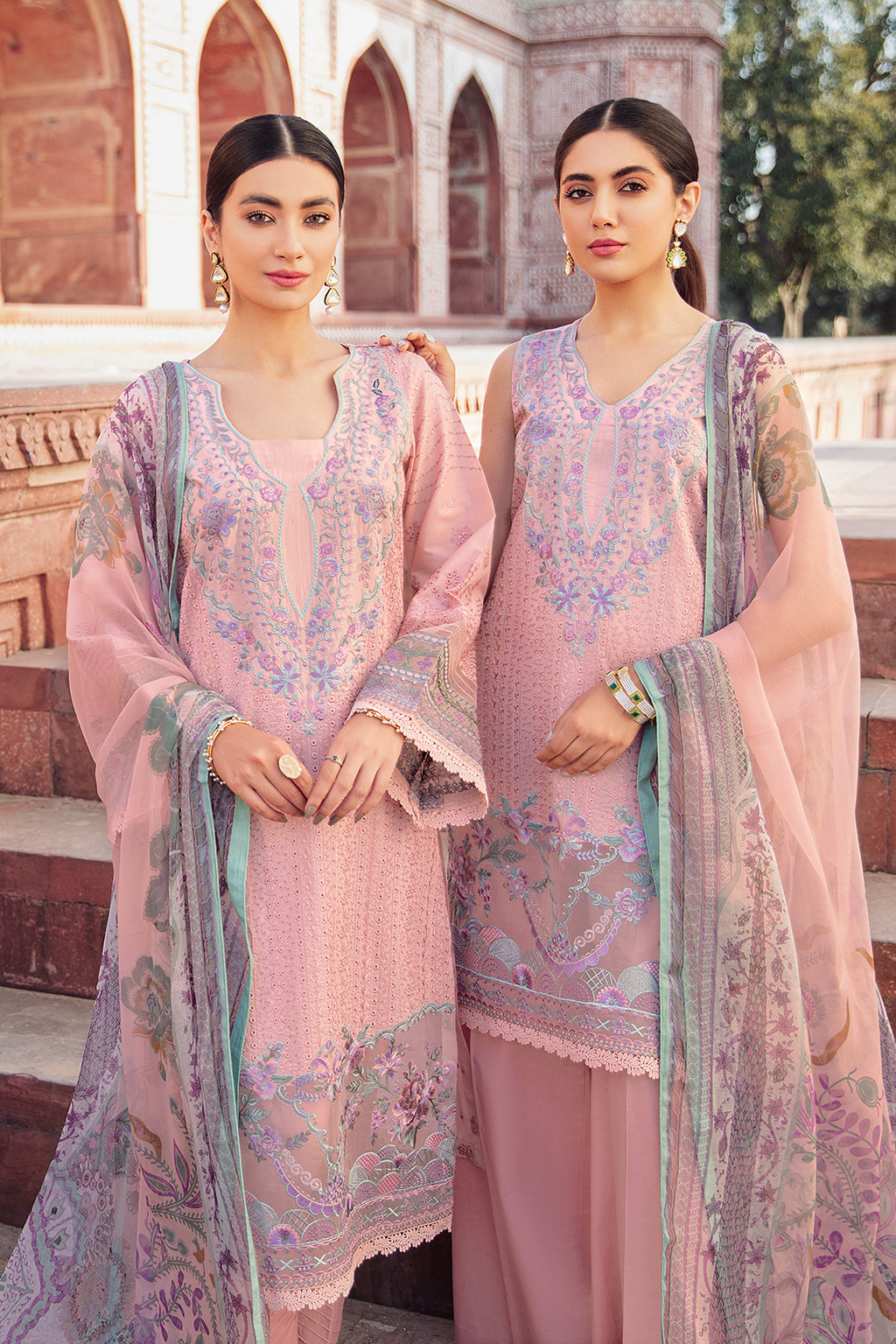 Ramsha Andaaz Luxury Lawn`22 (Vol-2) Z#209