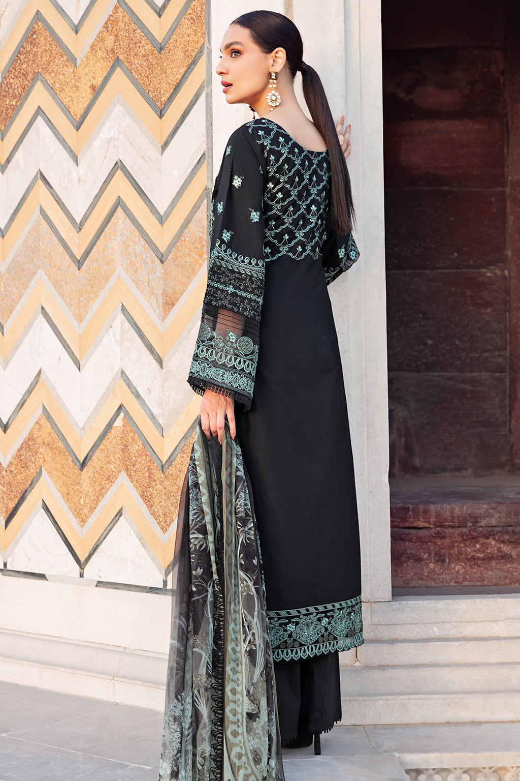 Ramsha Andaaz Luxury Lawn`22 (Vol-2) Z#204