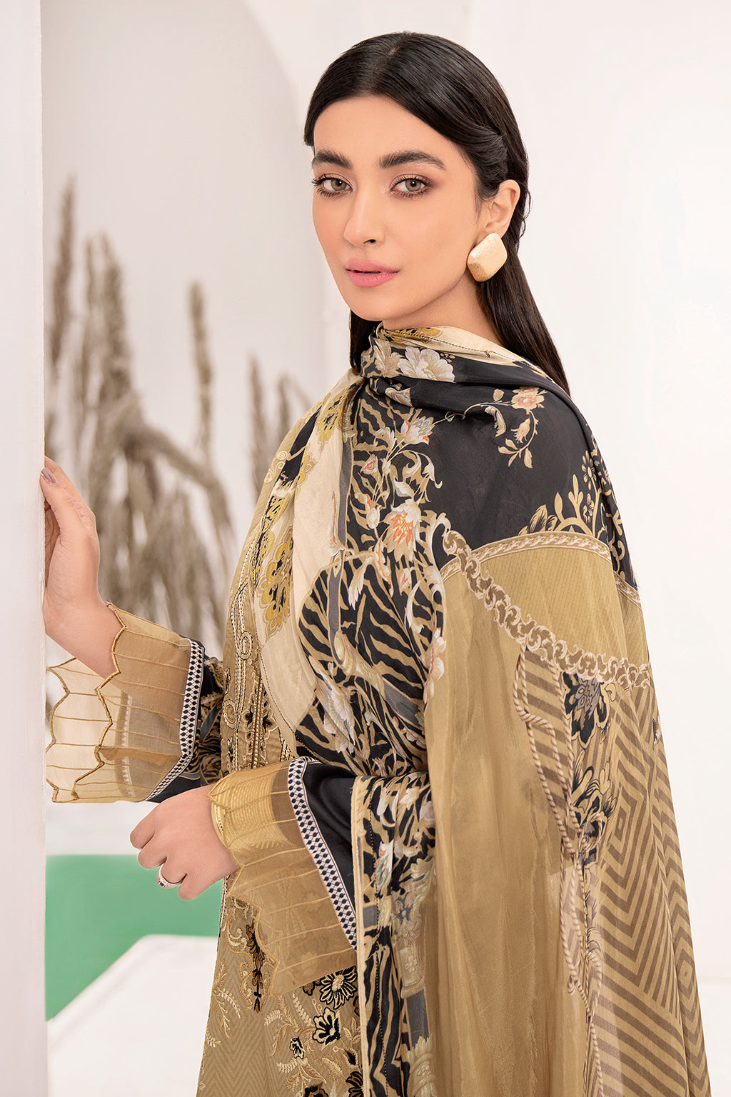 Ramsha Reet L/Lawn`22 R#412 (Vol-4)