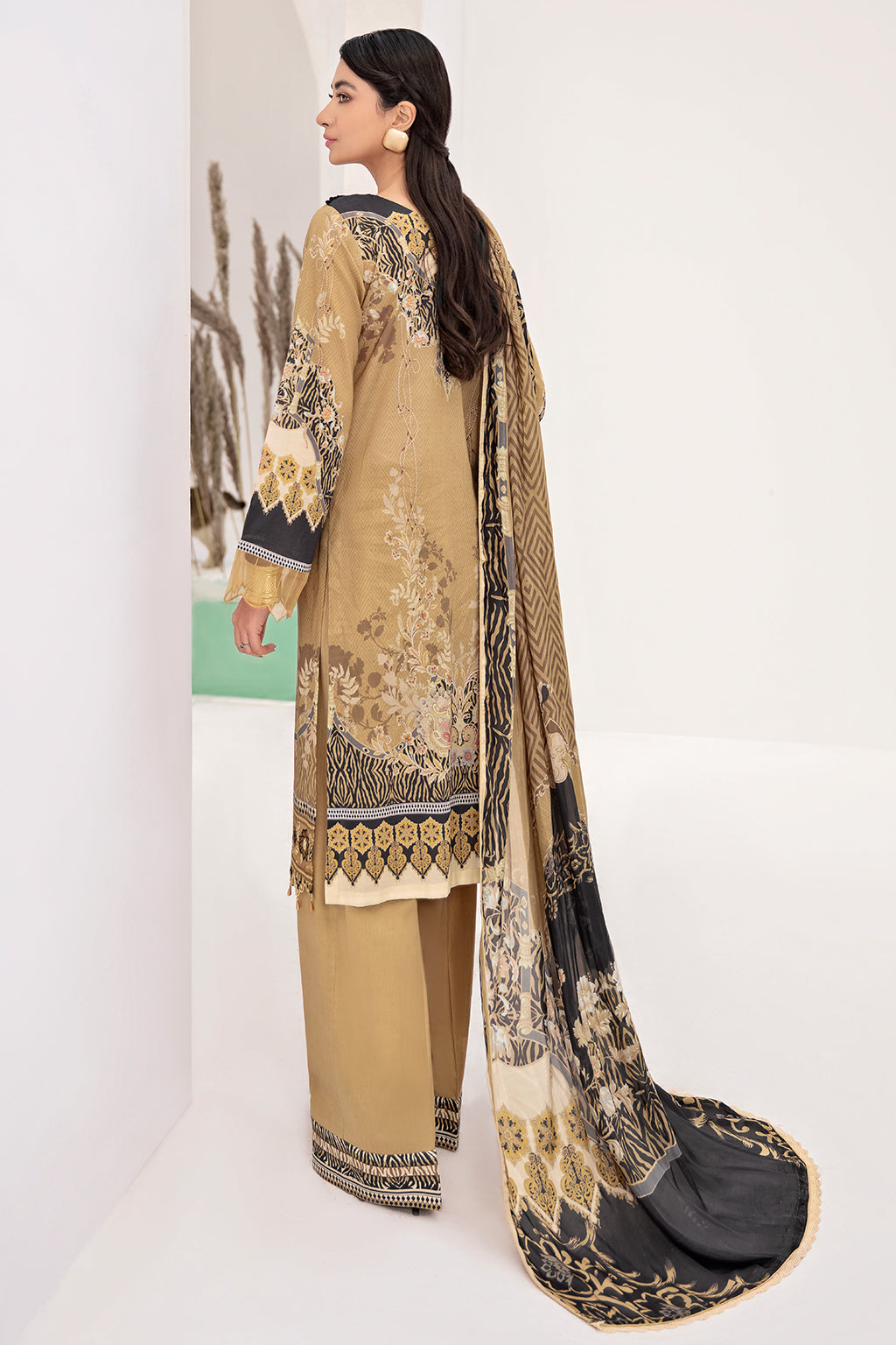 Ramsha Reet L/Lawn`22 R#412 (Vol-4)