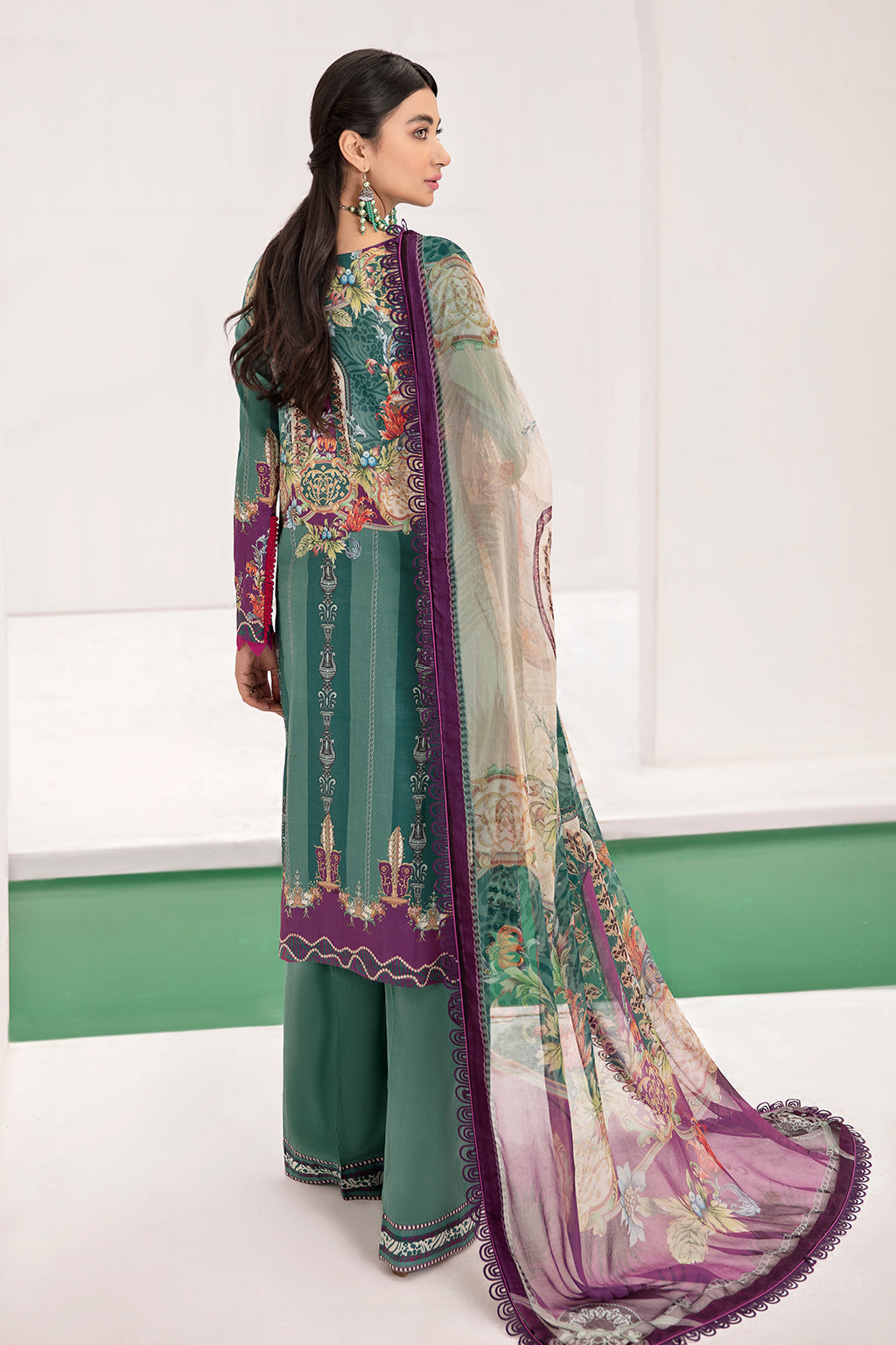 Ramsha Reet L/Lawn`22 R#401 (Vol-4)